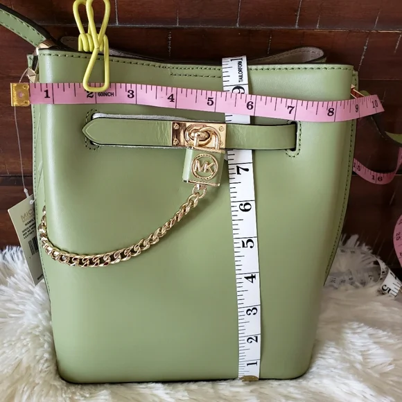 MICHAEL KORS Hamilton Legacy Medium Leather Messenger Bucket Bag - Picture 15 of 16